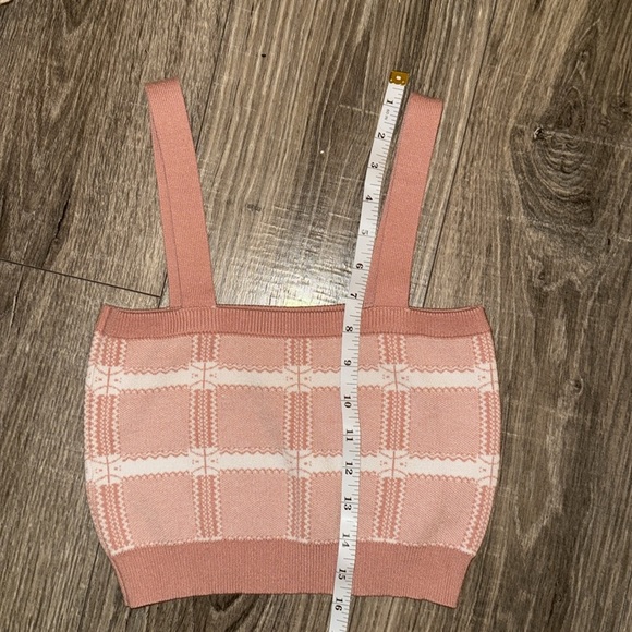 Pink Patterned Cropped Tank Top - Picture 5 of 6